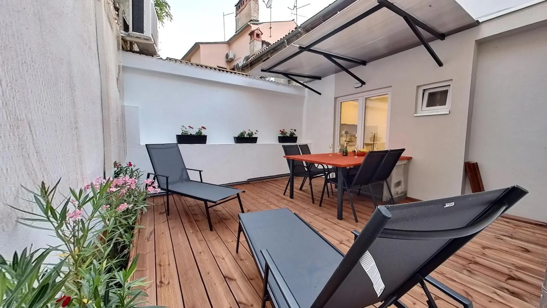 Old Tower Center Apartment 2 Pula