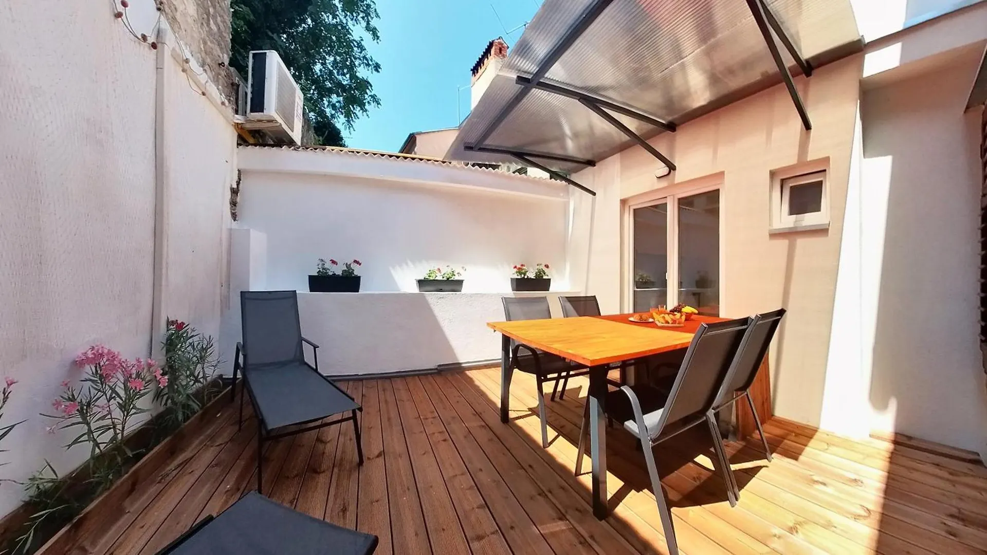 Old Tower Center Apartment 2 Pula
