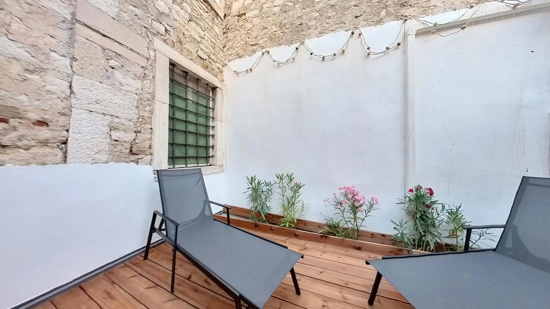 Old Tower Center Apartment 2 Pula Croatia