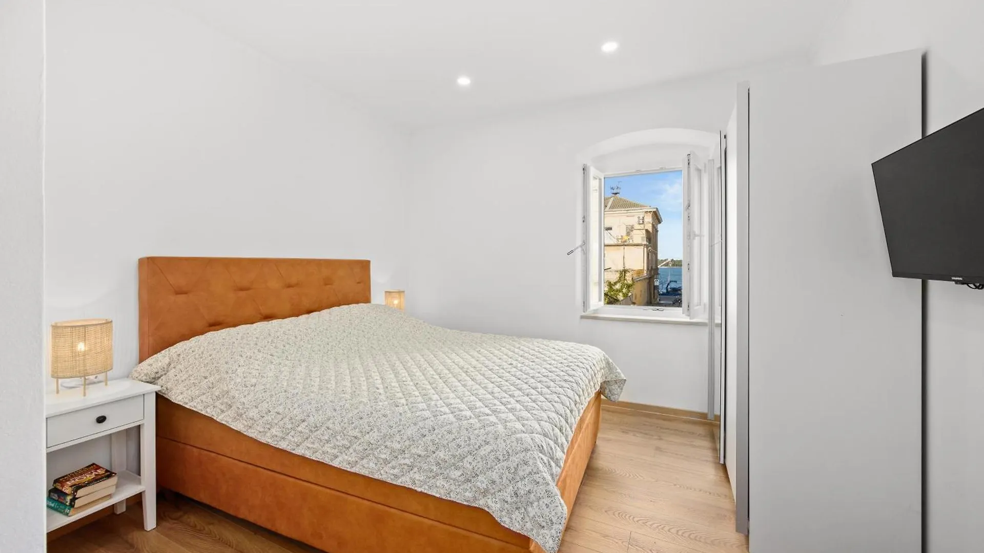 Old Tower Center Apartment 2 Pula
